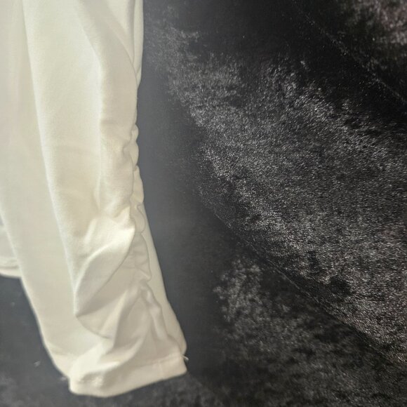 oubleJu 3X Off-White T-Shirt, gathered sides, split sleeve - Picture 4 of 5